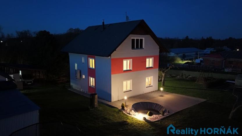 Prodej rodinného domu, Stádlec, 360 m2