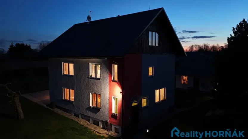 Prodej rodinného domu, Stádlec, 360 m2