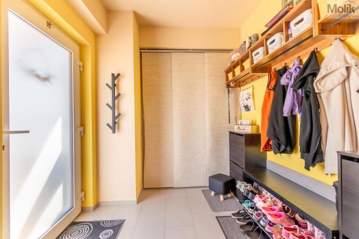 Prodej rodinného domu, Obříství, Povodňová, 150 m2