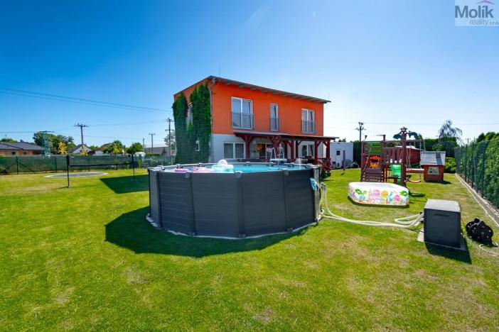 Prodej rodinného domu, Obříství, Povodňová, 150 m2