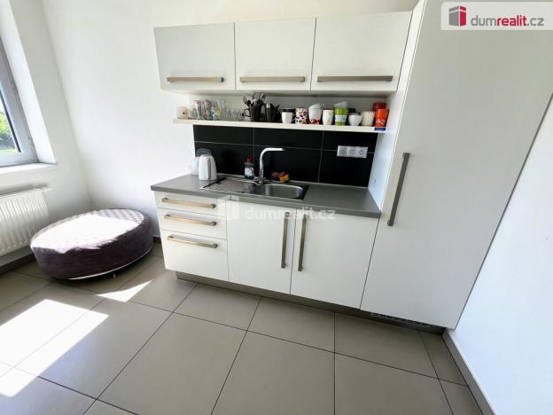 Pronájem kanceláře, Uherské Hradiště, Stojanova, 40 m2