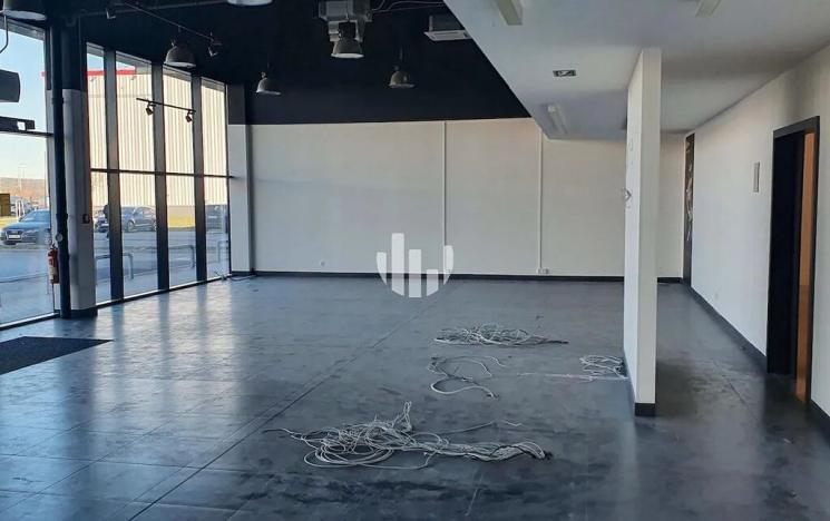 Pronájem obchodního prostoru, České Budějovice, České Vrbné, 636 m2