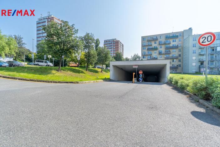 Prodej garážového stání, Praha - Michle, V dolině, 12 m2