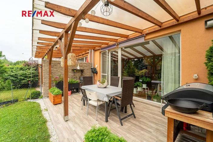 Prodej rodinného domu, Nupaky, K Parku, 156 m2