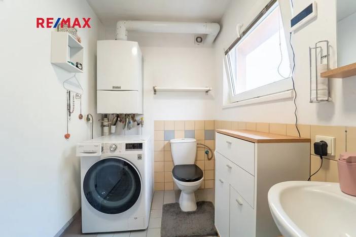 Prodej rodinného domu, Nupaky, K Parku, 156 m2