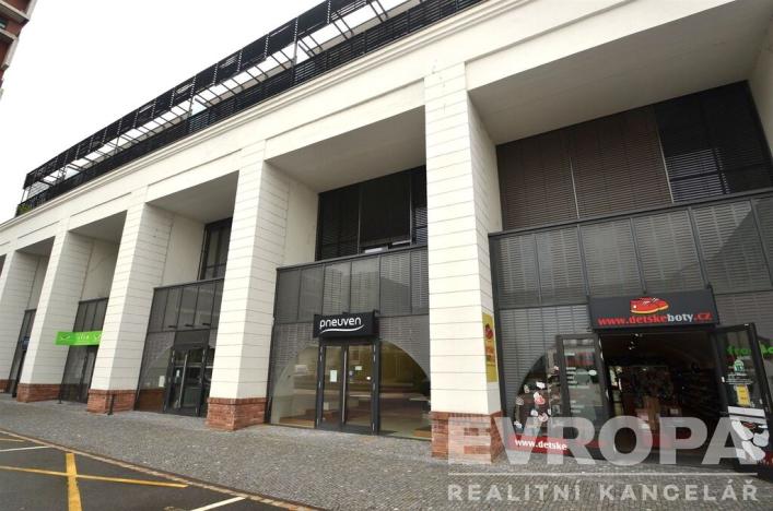 Pronájem obchodního prostoru, Praha - Holešovice, Na Maninách, 250 m2