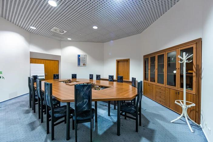 Pronájem kanceláře, Praha - Vysočany, Freyova, 17 m2