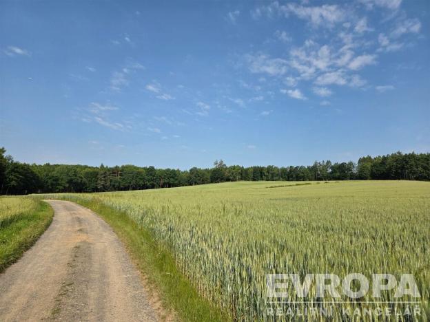 Prodej pole, Kunice, 53749 m2