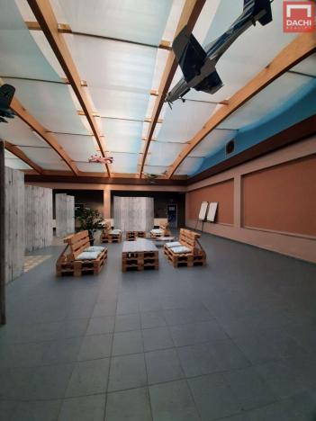 Pronájem kanceláře, Olomouc, Šlechtitelů, 307 m2