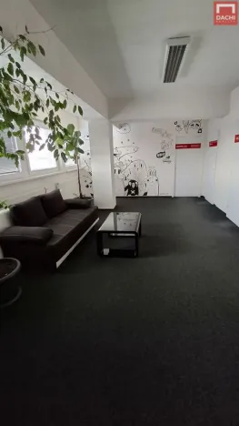 Pronájem kanceláře, Olomouc, Šlechtitelů, 307 m2