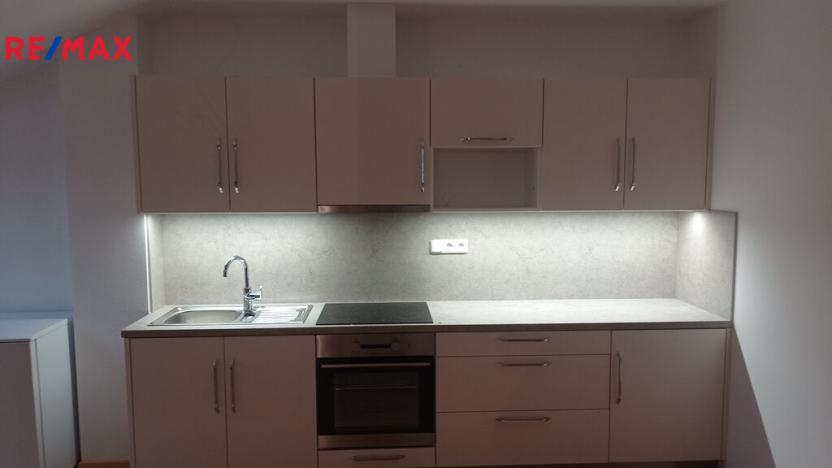 Pronájem bytu 2+kk, Humpolec, Lnářská, 64 m2
