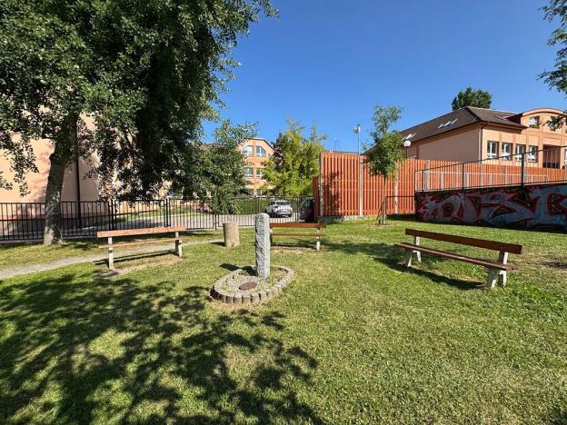 Prodej pozemku pro bydlení, Praha - Újezd nad Lesy, Zaříčanská, 691 m2