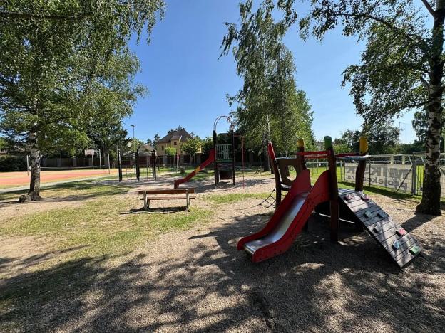 Prodej pozemku pro bydlení, Praha - Újezd nad Lesy, Zaříčanská, 691 m2