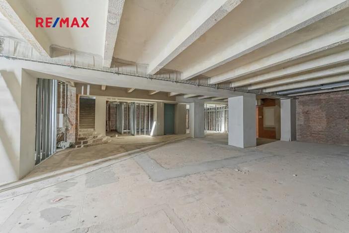 Pronájem obchodního prostoru, Praha - Nové Město, Hybernská, 526 m2