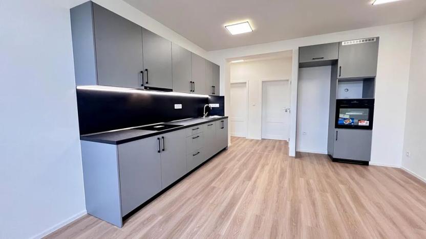Pronájem bytu 3+kk, Ostrava, 28. října, 65 m2