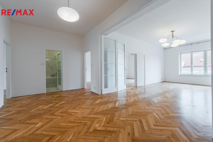 Pronájem bytu 3+1, Praha - Holešovice, Kamenická, 118 m2