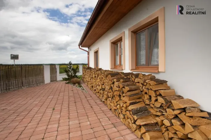 Prodej rodinného domu, Třeboň - Břilice, Dunajovická, 212 m2