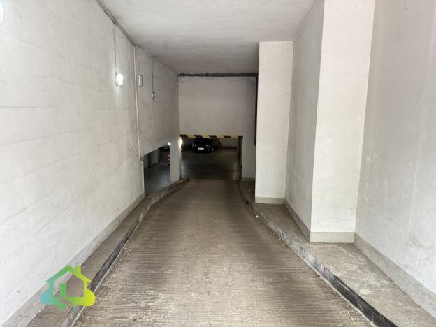 Prodej garáže, Praha - Košíře, Zahradníčkova, 18 m2