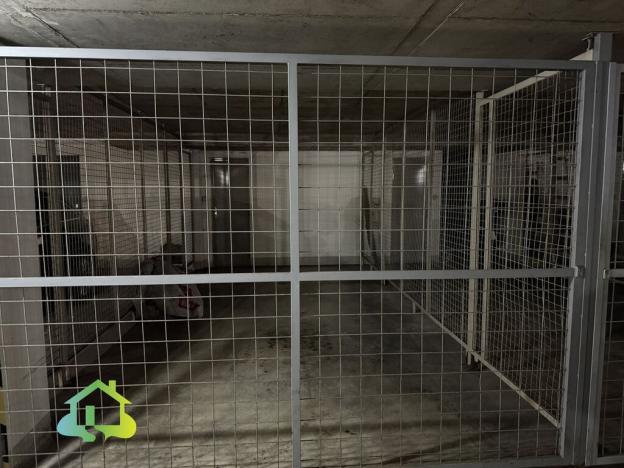 Prodej garáže, Praha - Košíře, Zahradníčkova, 18 m2