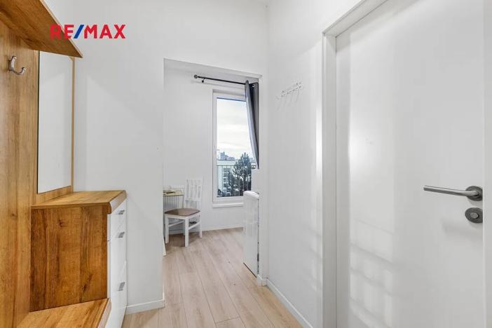 Prodej bytu 1+kk, Praha - Vysočany, Poděbradská, 23 m2