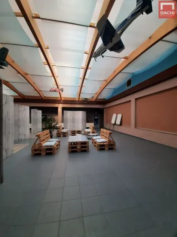 Pronájem kanceláře, Olomouc, Šlechtitelů, 202 m2