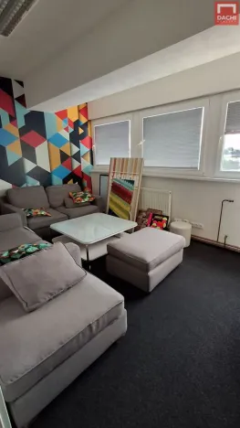 Pronájem kanceláře, Olomouc, Šlechtitelů, 185 m2