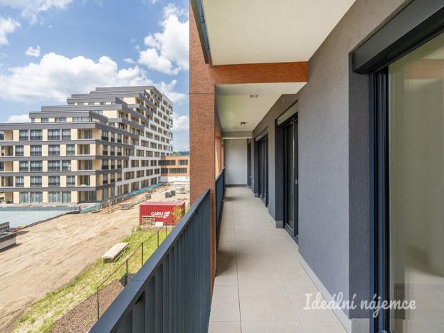 Pronájem bytu 3+kk, Praha - Hloubětín, Domalípova, 90 m2