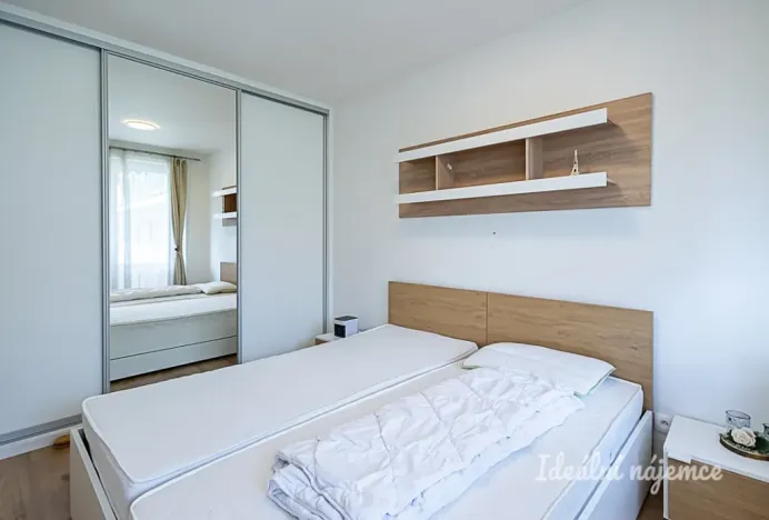 Pronájem bytu 2+kk, Horoměřice, Velvarská, 53 m2