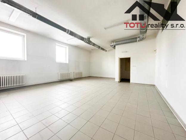 Pronájem kanceláře, Černožice, 400 m2