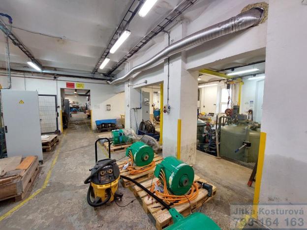 Pronájem výrobních prostor, Krnov - Pod Bezručovým vrchem, Hlubčická, 533 m2