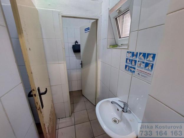 Pronájem výrobních prostor, Krnov - Pod Bezručovým vrchem, Hlubčická, 533 m2