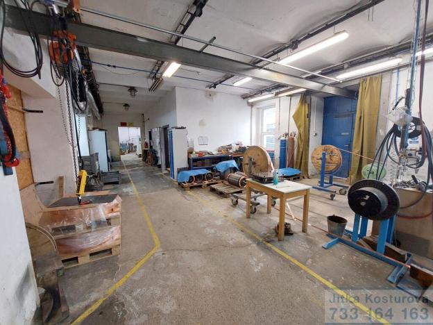 Pronájem výrobních prostor, Krnov - Pod Bezručovým vrchem, Hlubčická, 533 m2