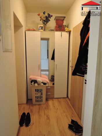 Prodej bytu 3+1, Praha - Lochkov, Cementářská, 88 m2