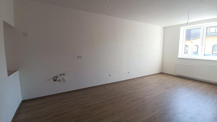 Prodej bytu 2+kk, Ivanovice na Hané, 9. května, 57 m2