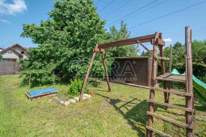 Prodej zahrady, Neratovice, Šeříková, 400 m2