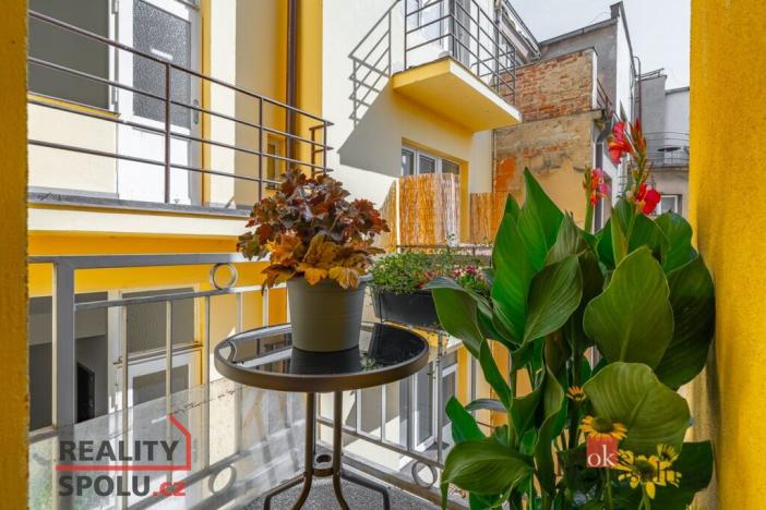 Pronájem bytu 3+1, Praha - Vršovice, Petrohradská, 70 m2