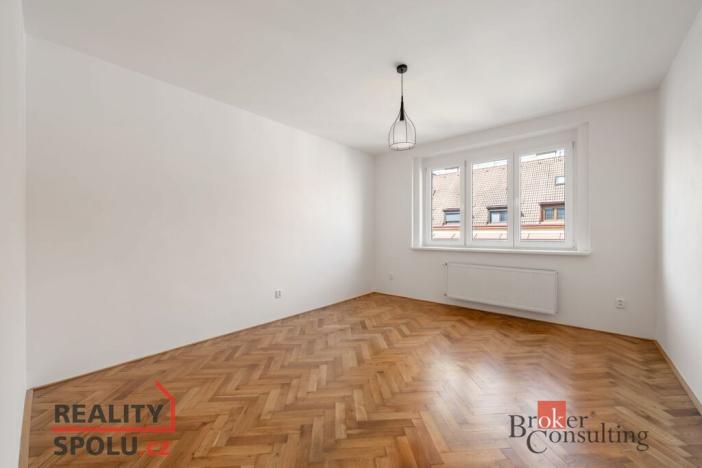 Pronájem bytu 3+1, Praha - Vršovice, Petrohradská, 70 m2