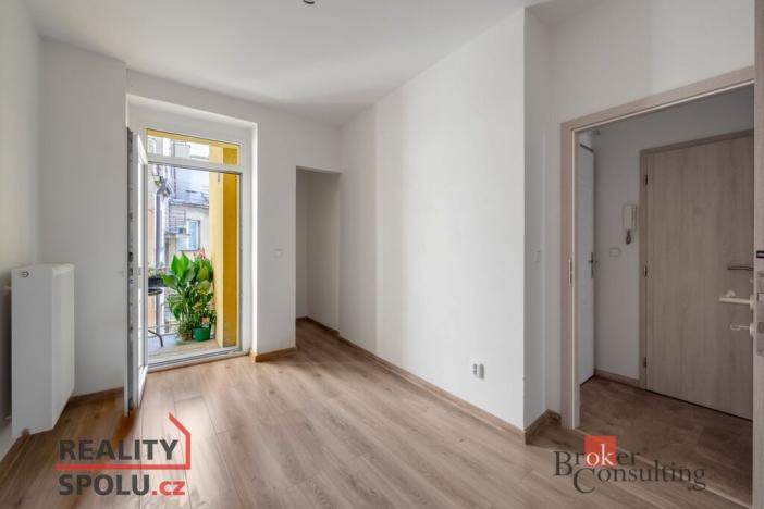 Pronájem bytu 3+1, Praha - Vršovice, Petrohradská, 70 m2