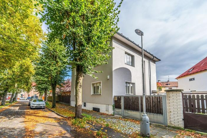 Prodej rodinného domu, Kladno, Žerotínova, 144 m2