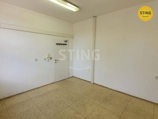 Pronájem kanceláře, Kopřivnice, Československé armády, 15 m2