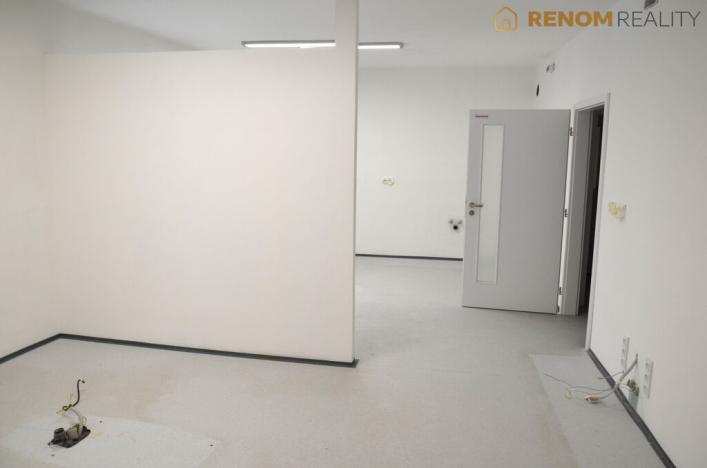 Pronájem obchodního prostoru, Olomouc, Opletalova, 85 m2