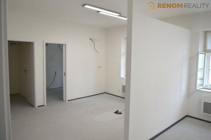 Pronájem obchodního prostoru, Olomouc, Opletalova, 85 m2