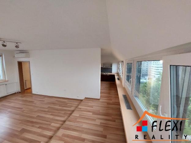 Pronájem bytu 1+1, Ostrava, Zelená, 54 m2