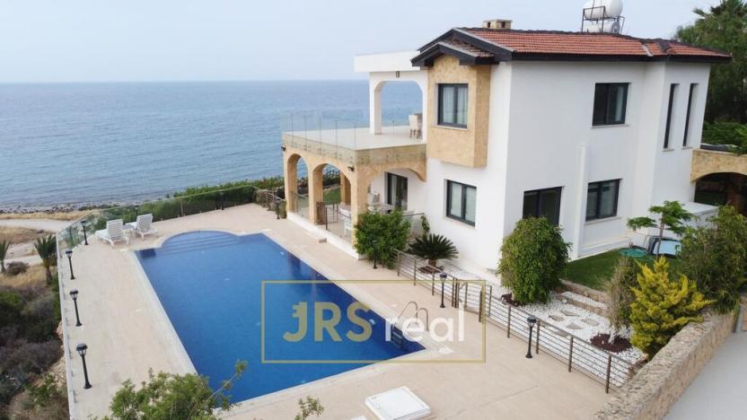 Prodej vily, Esentepe, Kypr, 200 m2