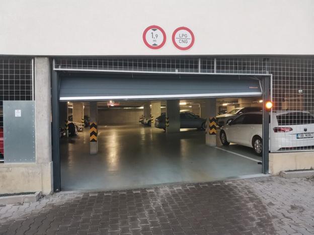 Pronájem garáže, Praha - Vysočany, Čerpadlová, 12 m2