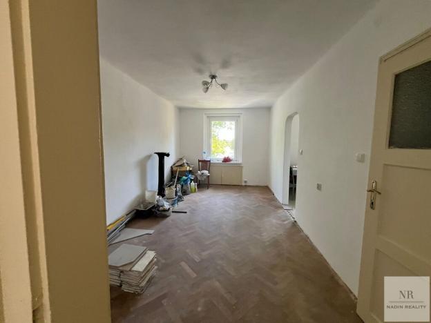 Prodej bytu 2+1, Karlovy Vary, Nejdecká, 61 m2