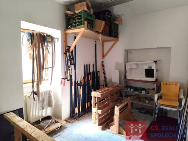 Pronájem obchodního prostoru, Znojmo, Vídeňská třída, 98 m2