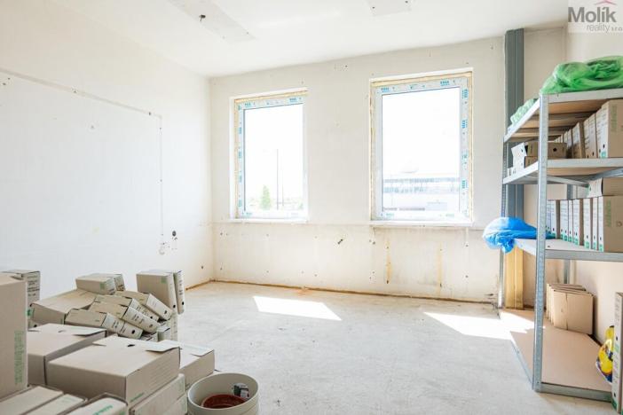 Prodej skladu, Most - Čepirohy, 6000 m2