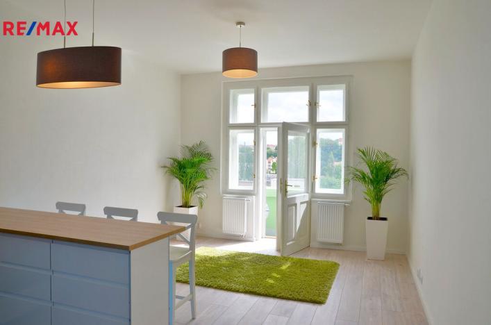 Pronájem bytu 2+kk, Praha - Smíchov, Strakonická, 59 m2