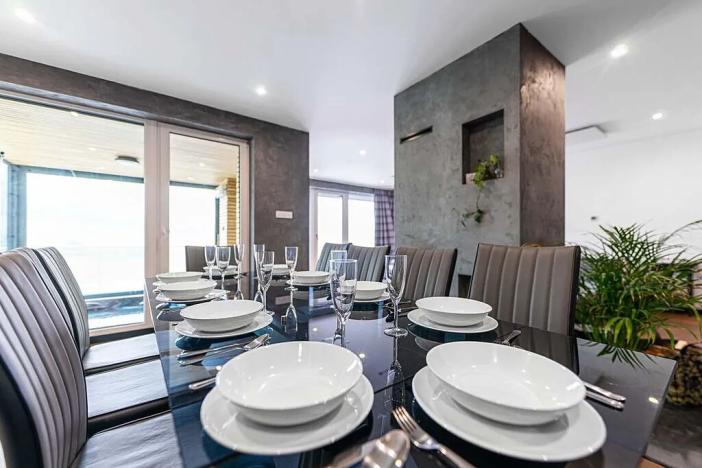 Prodej vily, Loučná pod Klínovcem, 210 m2